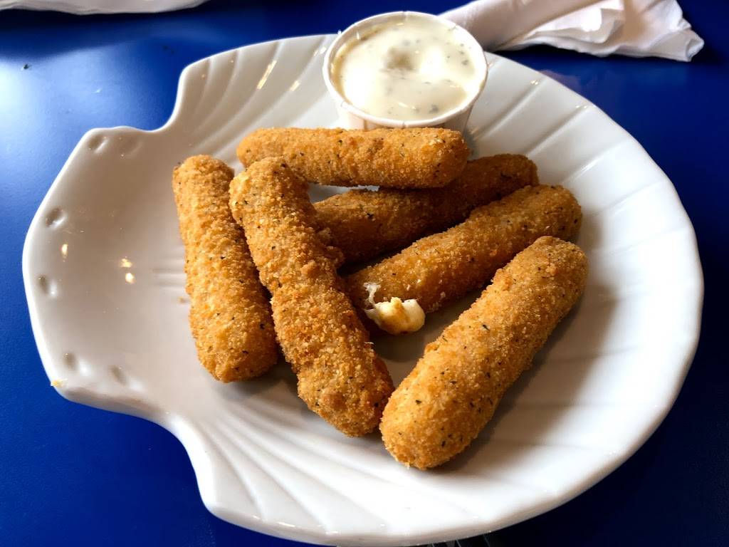 Captain Georges Fish & Chips Cornwall | restaurant | 1195 Second St W, Cornwall, ON K6J 1J2, Canada | 6139382276 OR +1 613-938-2276