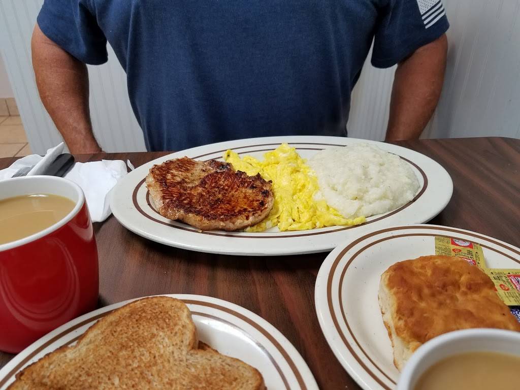 Auburndale Main Street Diner | restaurant | 415 South Main Street, Auburndale, FL 33823, USA | 8639671700 OR +1 863-967-1700