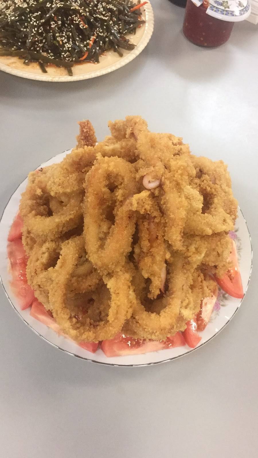 Chopsticks | restaurant | 2000 Avondale Dr Ste B, Durham, NC 27701, USA | 9192201188 OR +1 919-220-1188