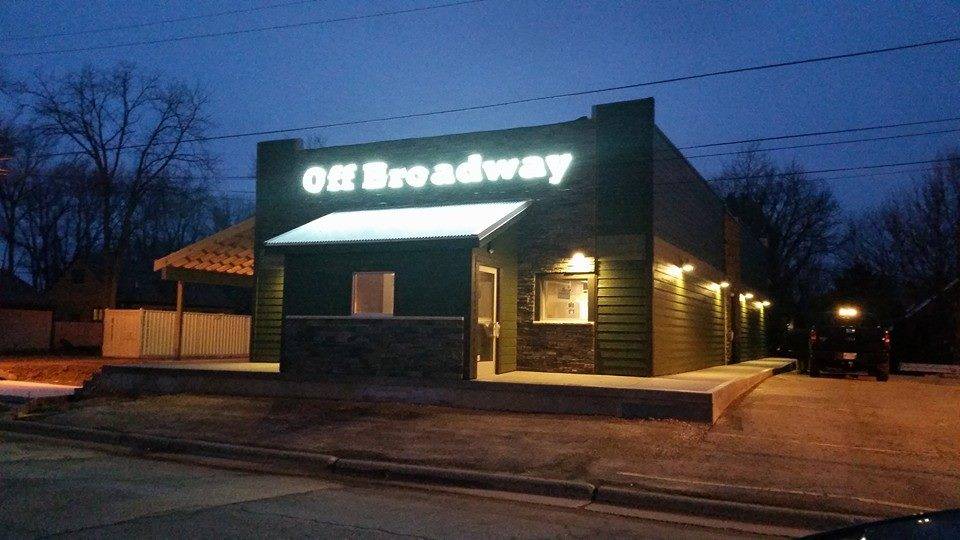 Off Broadway Drafthouse | restaurant | 5404 Raywood Rd, Madison, WI 53713, USA | 6086309111 OR +1 608-630-9111