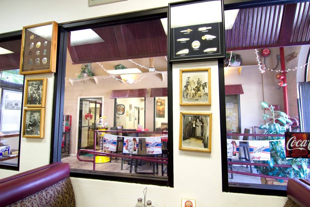 Brickhouse Pizza | restaurant | 7028 Bright Ave, Whittier, CA 90602, USA | 5626939523 OR +1 562-693-9523