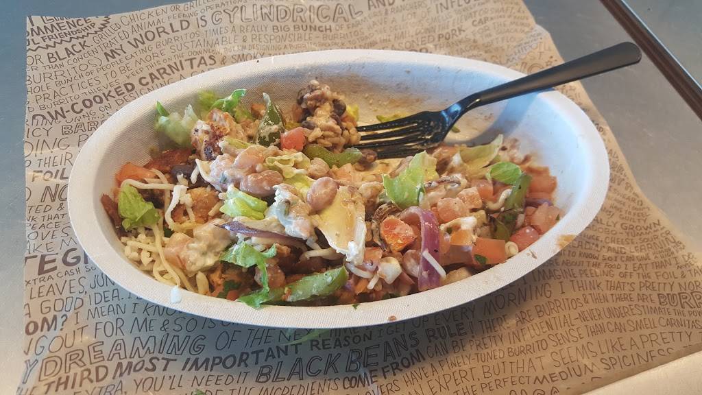 Chipotle Mexican Grill | restaurant | 530 Memorial Dr Ste A, Chicopee, MA 01020, USA | 4135925455 OR +1 413-592-5455