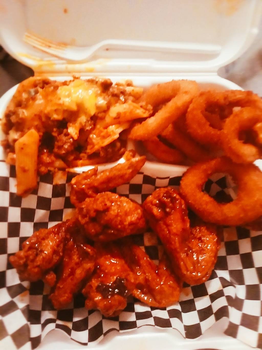 WhatzCookin Restaurant | restaurant | 3000 S Jefferson Ave, St. Louis, MO 63118, USA | 3148811500 OR +1 314-881-1500