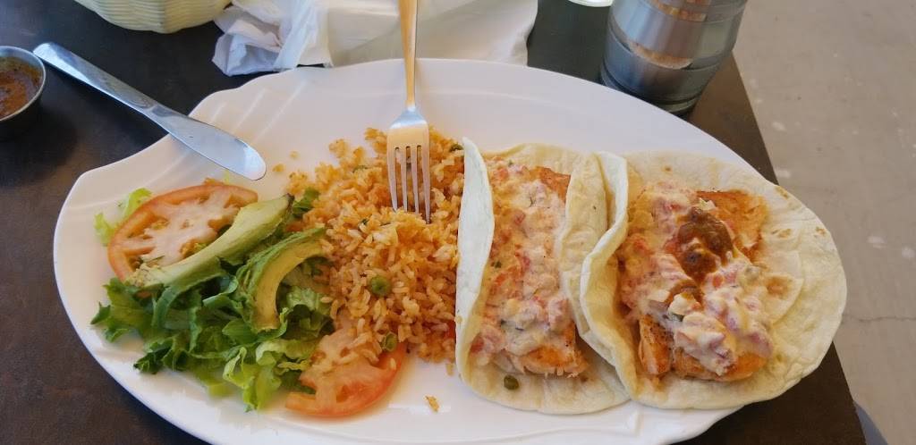 Hecho En Mexico Montopolis | restaurant | 2101 Montopolis Dr #23, Austin, TX 78741, USA | 7372024534 OR +1 737-202-4534