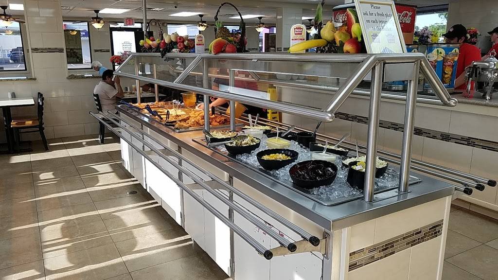 Hartz Chicken Buffet | restaurant | 417 TX-105, Cleveland, TX 77327, USA | 2815921972 OR +1 281-592-1972