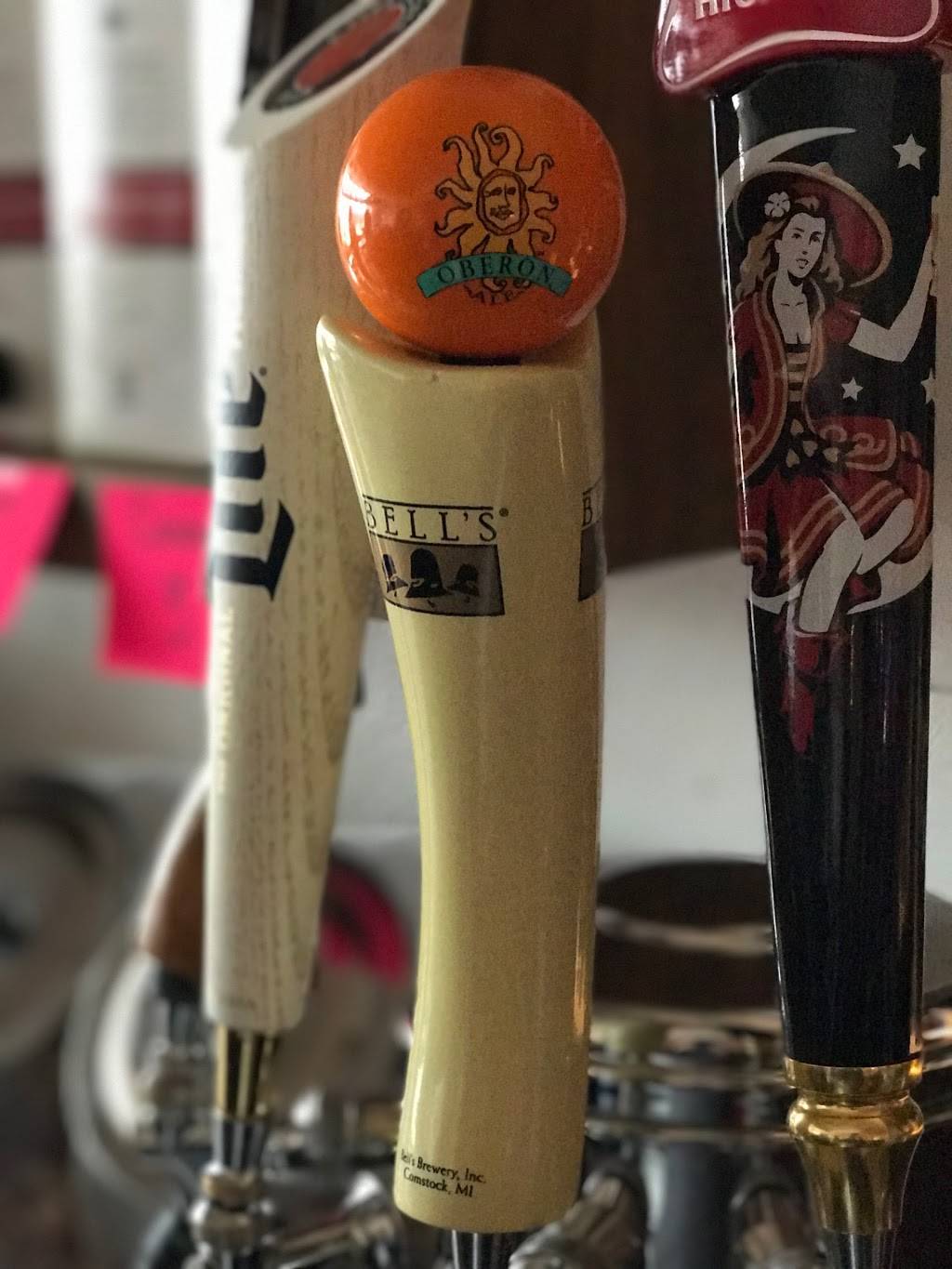 SandHill | night club | 11401 17 Mile Rd, Marshall, MI 49068, USA | 2697890058 OR +1 269-789-0058