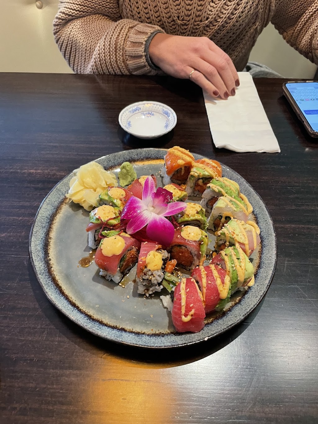 AMA Sushi | restaurant | 5033 France Ave S, Minneapolis, MN 55410, USA | 9529201547 OR +1 952-920-1547