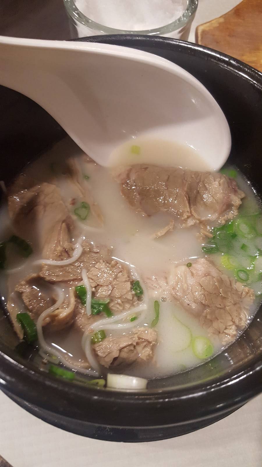 무쇠 설렁탕 | restaurant | 8460 Reseda Blvd, Northridge, CA 91324, USA | 8183491613 OR +1 818-349-1613