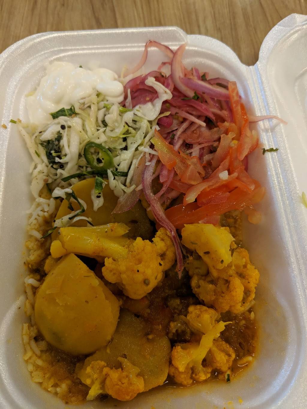 Klay Oven Kitchen | restaurant | 131 N Clinton St, Chicago, IL 60661, USA | 3124546117 OR +1 312-454-6117