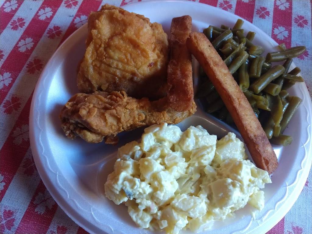 The Old FarmHouse Buffet | restaurant | 8018 US-52 N, Wadesboro, NC 28170, USA | 7048268563 OR +1 704-826-8563