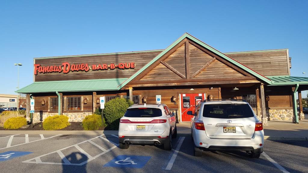 Famous Daves Bar-B-Que | restaurant | 4215 E Black Horse Pike, Mays Landing, NJ 08330, USA | 6095699910 OR +1 609-569-9910