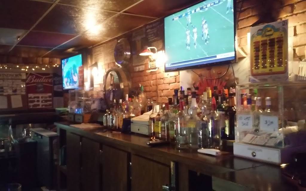 J Rs Family Reunion Bar | restaurant | 3401 State Hwy 13, Burnsville, MN 55337, USA | 9528944840 OR +1 952-894-4840