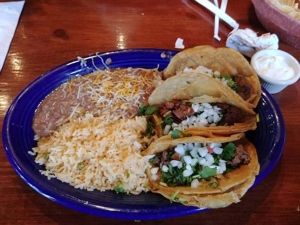 El Mariachi Mexican Grill | restaurant | 3192 Commerce Lane #2A, Ionia, MI 48846, USA | 6165229290 OR +1 616-522-9290