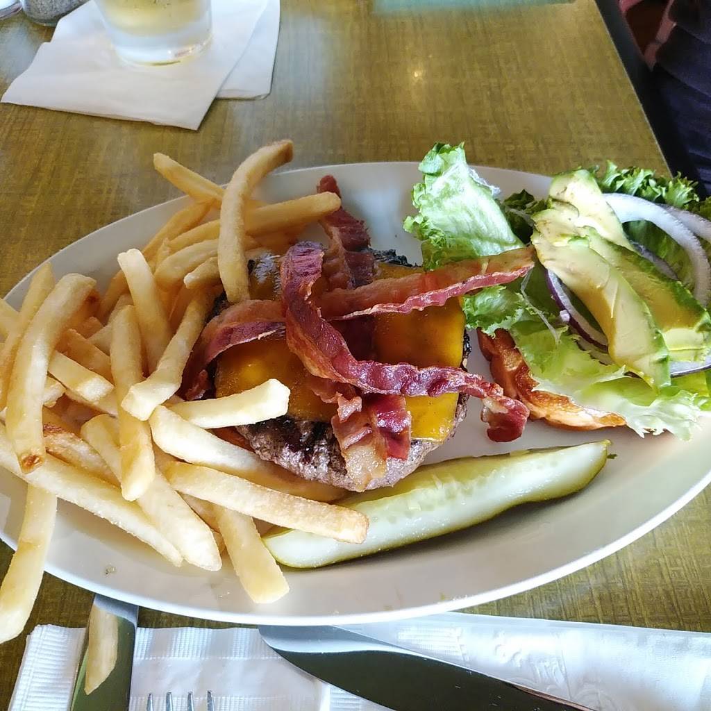 The Local @HNL | restaurant | 300 Rodgers Blvd, Honolulu, HI 96819, USA | 8088243955 OR +1 808-824-3955