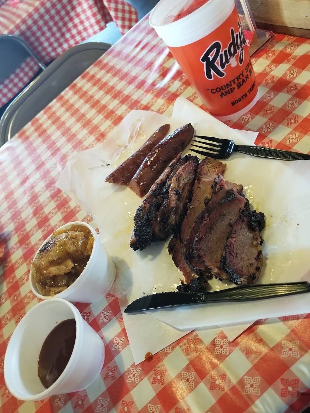 Rudys "Country Store" and Bar-B-Q | restaurant | 6800 N Fwy Service Rd E, Fort Worth, TX 76137, USA | 6827037043 OR +1 682-703-7043