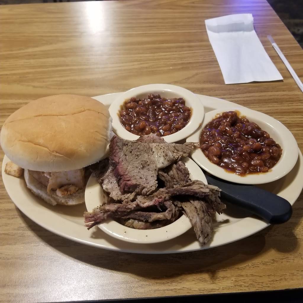 Fox Creek BBQ | restaurant | 129 Lawrence St, Batesville, AR 72501, USA | 8706980034 OR +1 870-698-0034