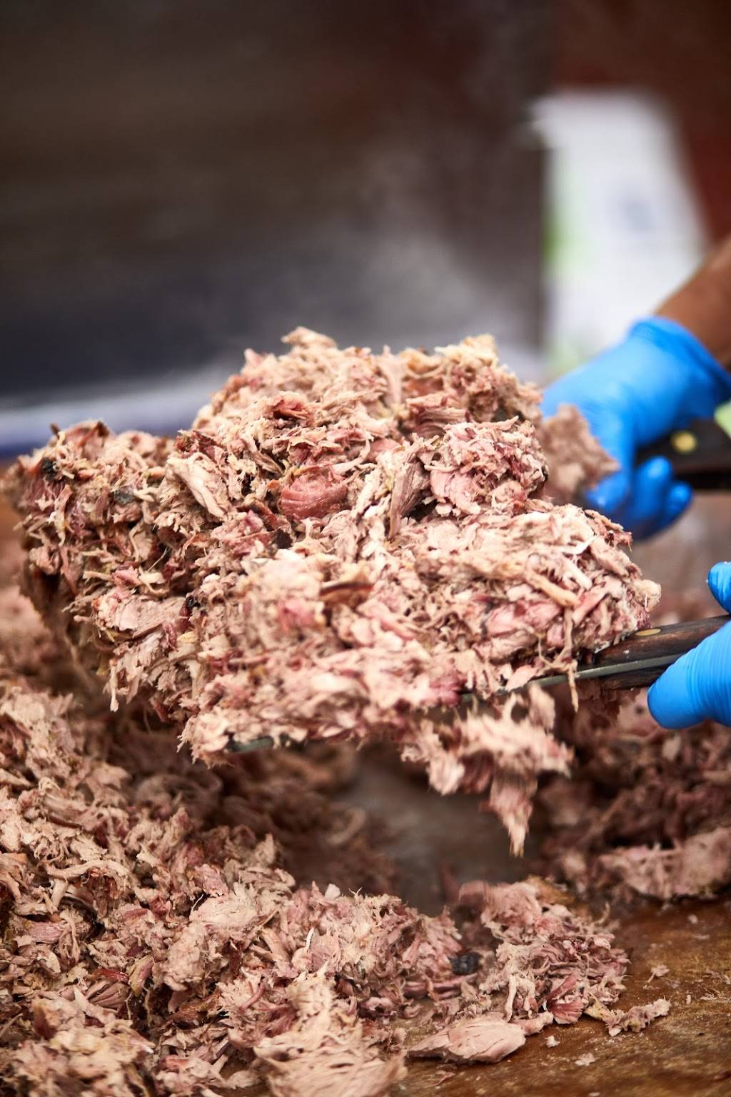 Little Richard’s Bar-N-Que | restaurant | 109 S Stratford Rd, Winston-Salem, NC 27104, USA | 3369998037 OR +1 336-999-8037