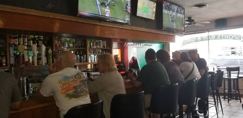 Reids Sports Bar And Grill | restaurant | 549 E Main St, Lebanon, OH 45036, USA | 5135497343 OR +1 513-549-7343