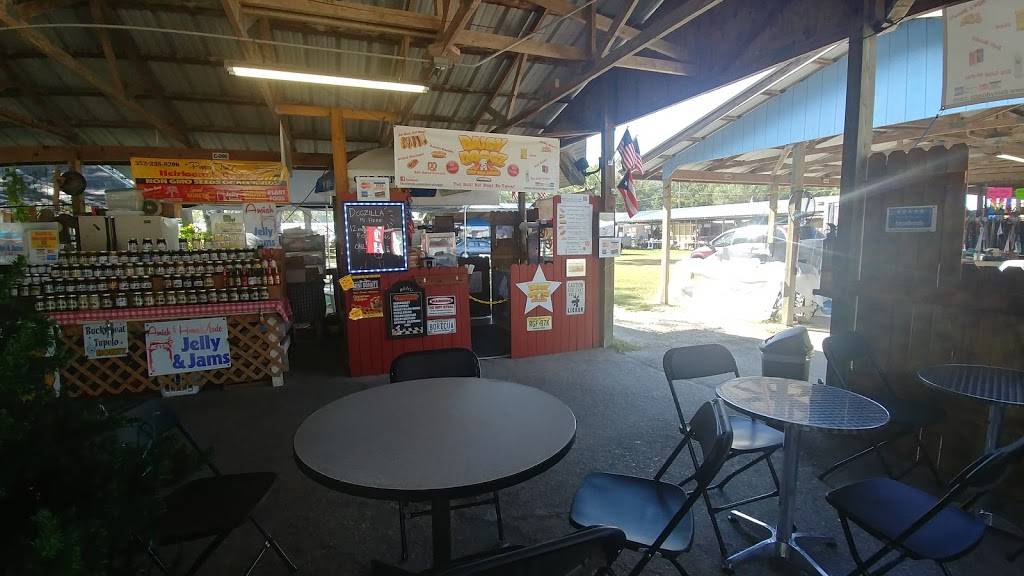 Daisy Doggz Hot Dog Stand & Catering | meal takeaway | 17375 Spring Hill Drive Booth C89, Brooksville, FL 34604, USA | 3528884433 OR +1 352-888-4433