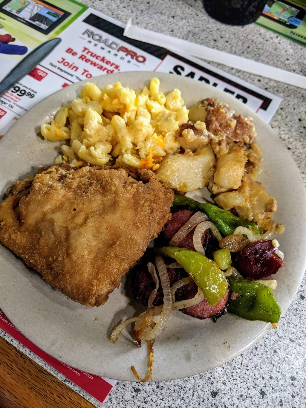 Hermie and Elliott Sadler Restaurant | restaurant | 920 W Atlantic St, Emporia, VA 23847, USA | 4346346709 OR +1 434-634-6709