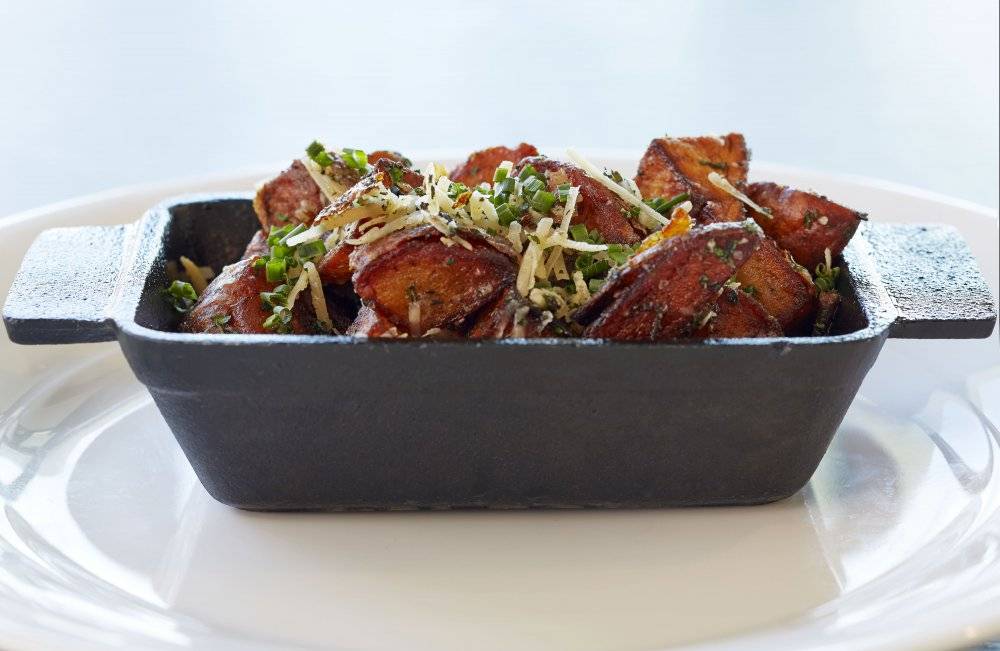 Apron | restaurant | 2 Porsche Dr, Atlanta, GA 30354, USA | 4704663330 OR +1 470-466-3330