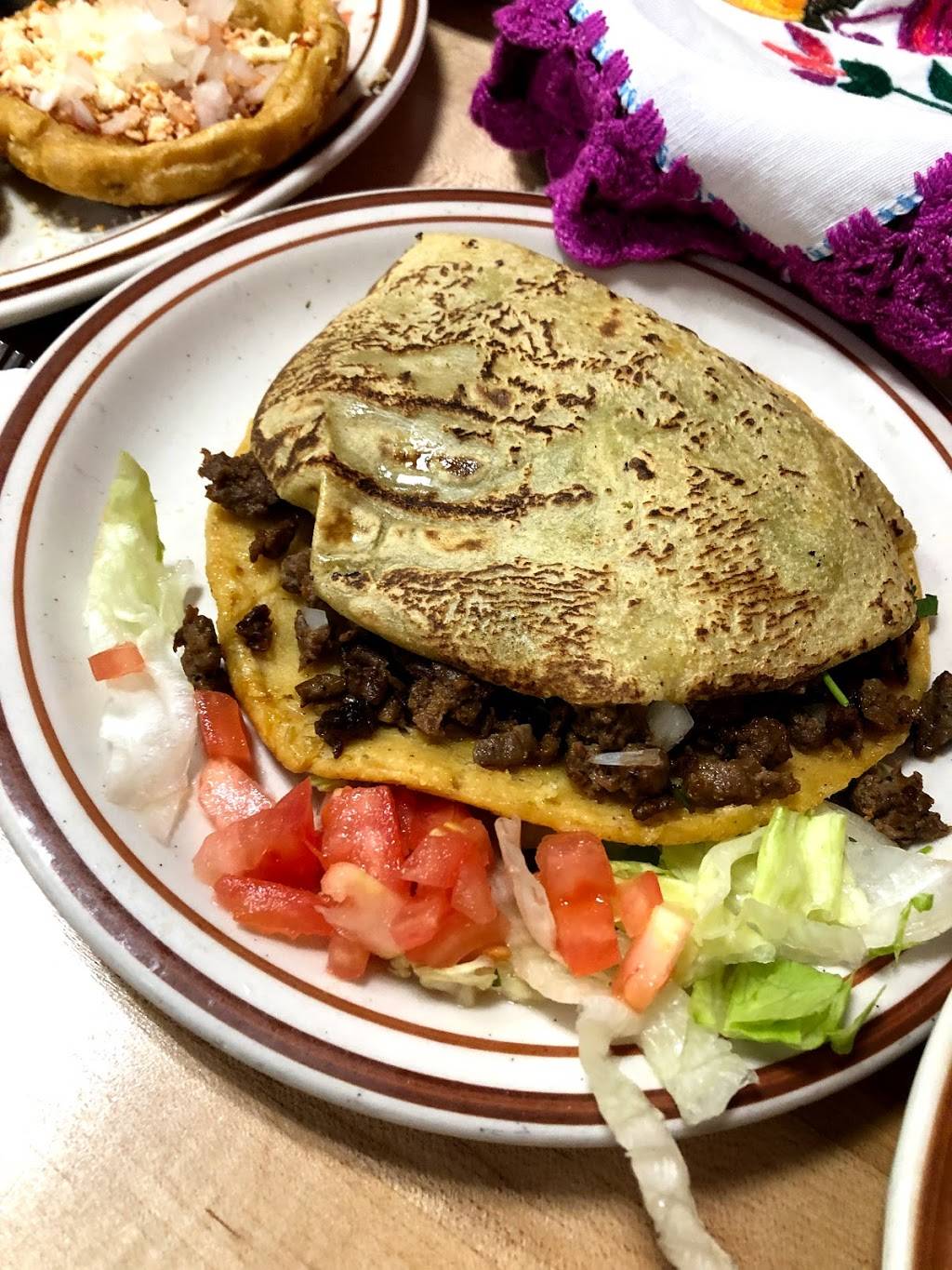 Atardecer Acapulqueno | restaurant | 2906 W Cermak Rd, Chicago, IL 60623, USA | 7732777198 OR +1 773-277-7198