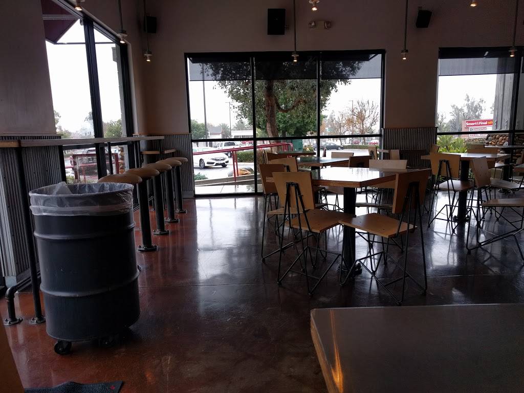 Chipotle Mexican Grill | restaurant | 1092 N Mountain Ave, Upland, CA 91786, USA | 9095790999 OR +1 909-579-0999