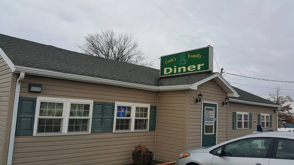 Cooks Family Diner | restaurant | 32939 US-11, Philadelphia, NY 13673, USA | 3156423350 OR +1 315-642-3350