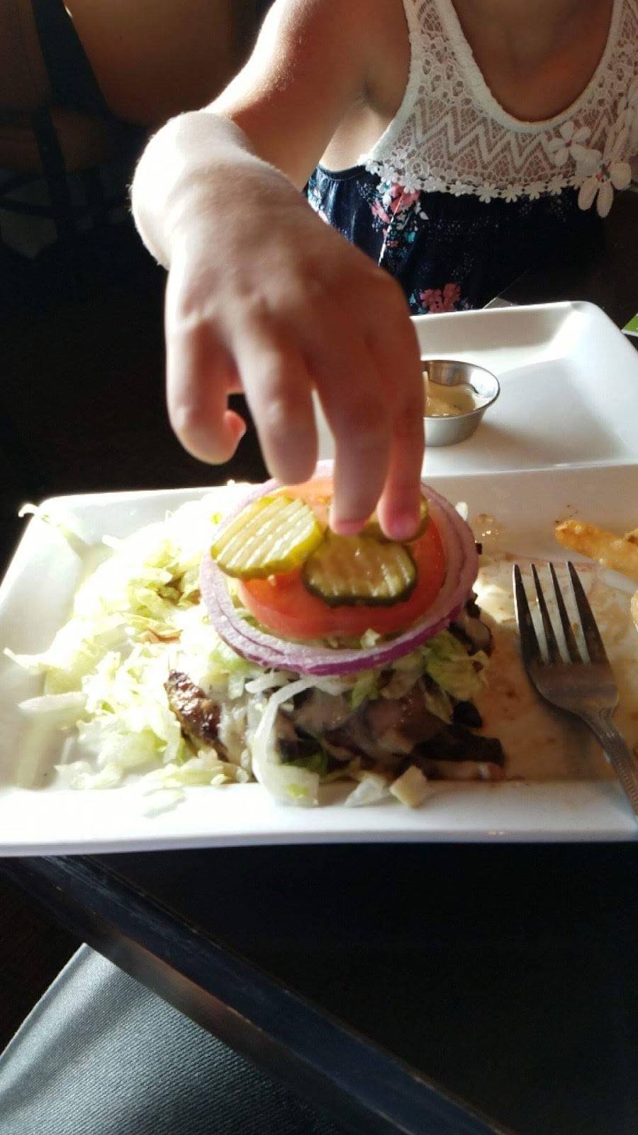 Ruby Tuesday | restaurant | 1003 Edwards Ferry Rd NE, Leesburg, VA 20176, USA | 7037714008 OR +1 703-771-4008