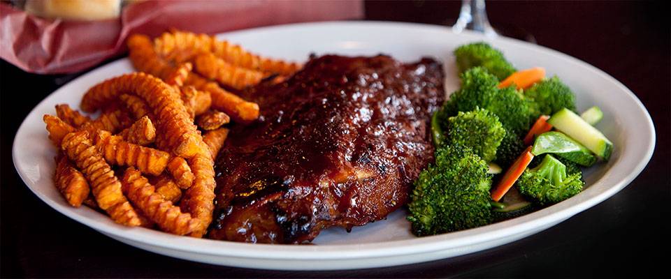 Salt & Pepper Savory Grill and Pub | restaurant | 11539 E Lakewood Blvd #50, Holland, MI 49424, USA | 6163555501 OR +1 616-355-5501