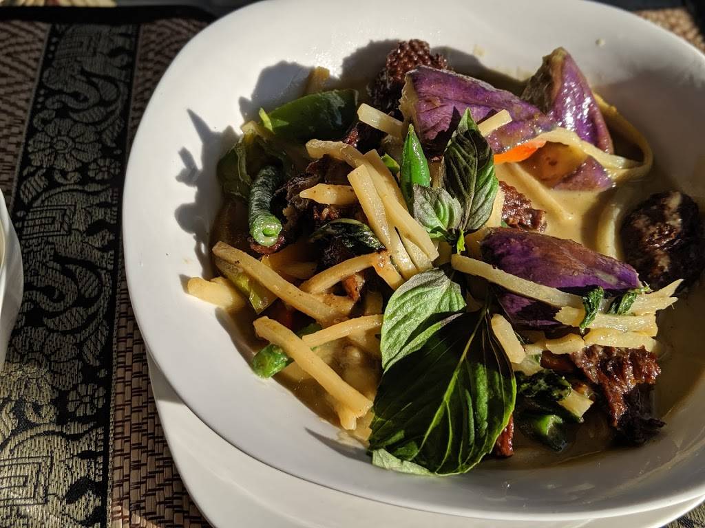 Thai Thai | restaurant | 21 E High St, Glassboro, NJ 08028, USA | 8565952329 OR +1 856-595-2329