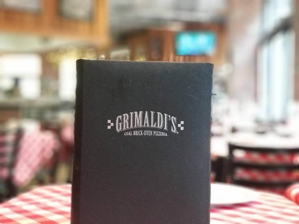 Grimaldis Pizzeria | restaurant | 3636 McKinney Ave, Dallas, TX 75204, USA | 2145594611 OR +1 214-559-4611
