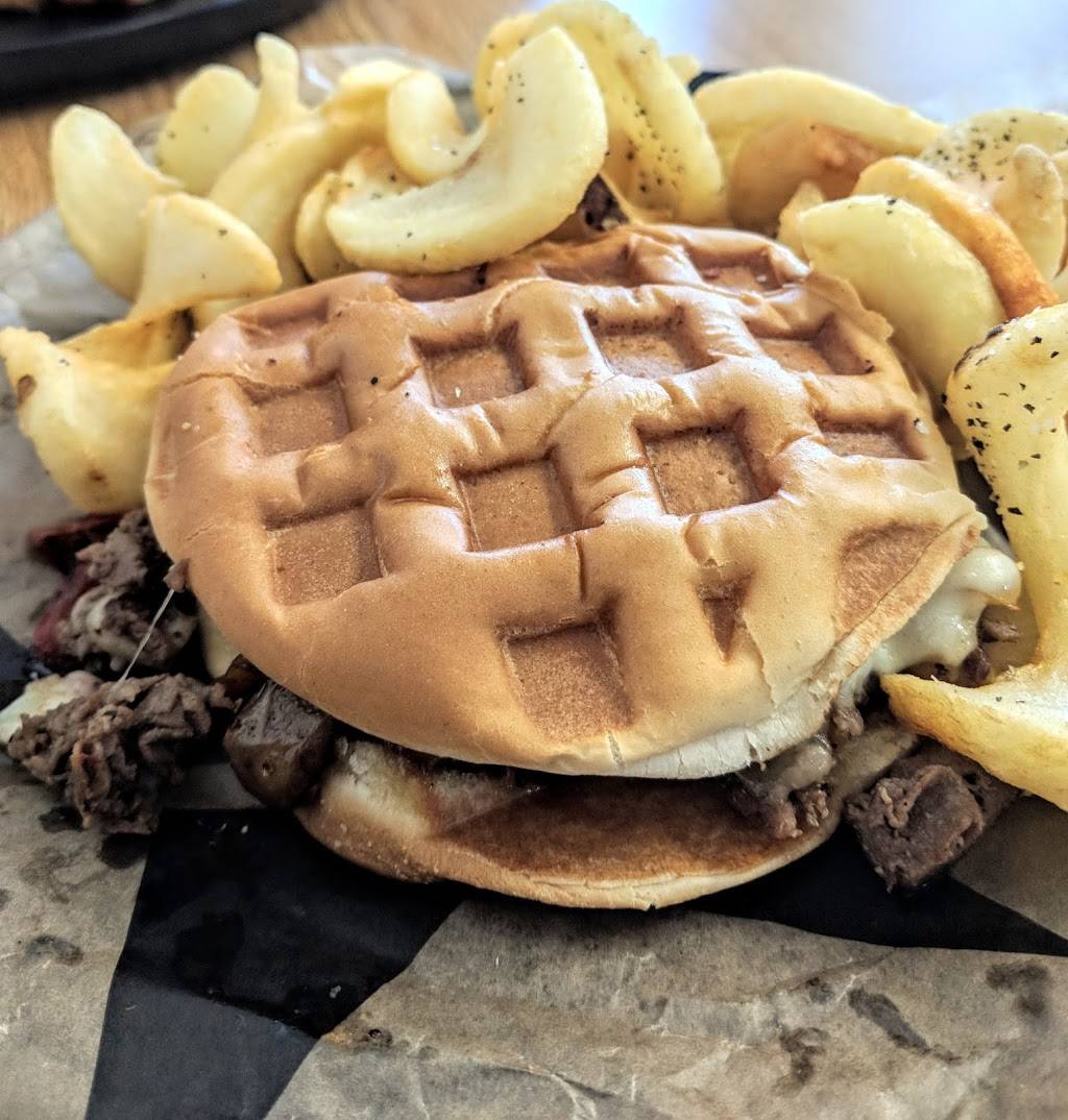 Texas Toast Breakfast & Burgers | restaurant | 3307 S Zarzamora St, San Antonio, TX 78225, USA | 2103329684 OR +1 210-332-9684