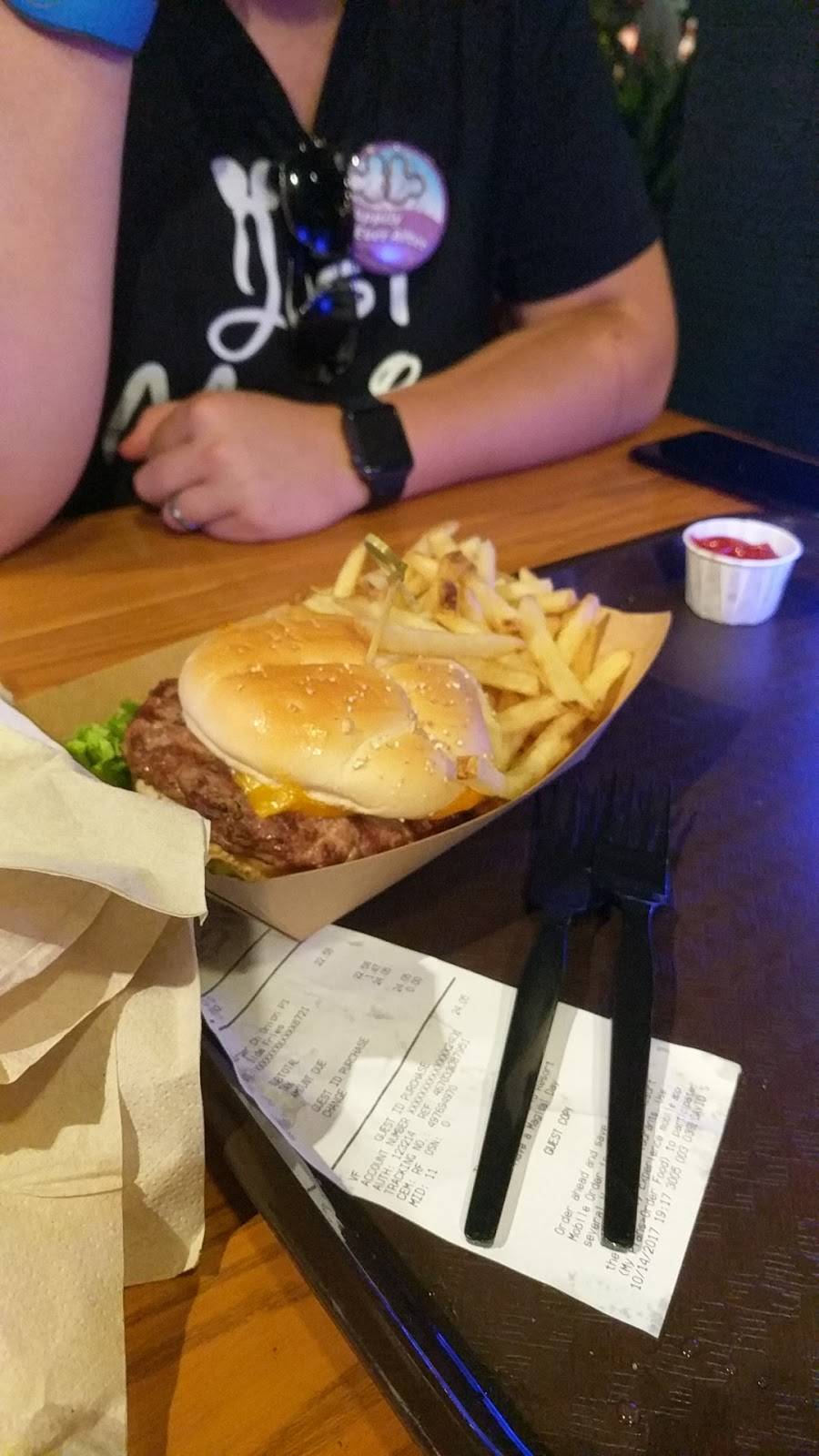 Sunset Ranch Market | restaurant | Disney Hollywood Studios, 351 South Studio Dr, Kissimmee, FL 34747, USA | 4079393463 OR +1 407-939-3463