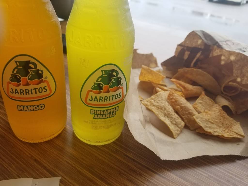 Chorizo Fresh Mex | restaurant | 3513 Wyecroft Rd, Oakville, ON L6L 0B6, Canada | 9054690077 OR +1 905-469-0077