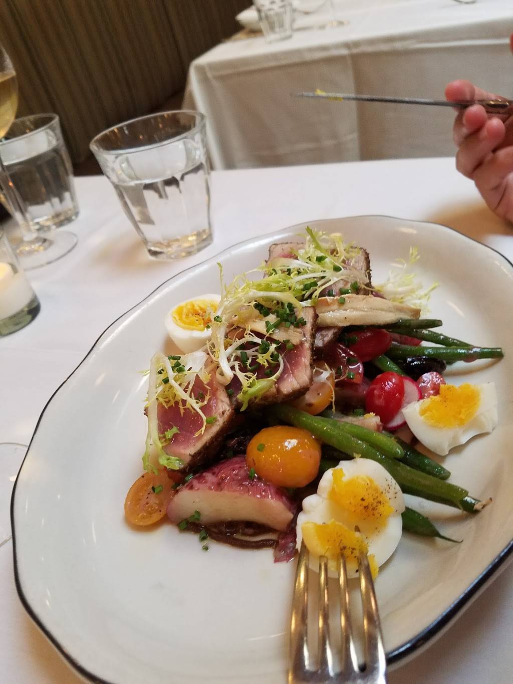 Chez Billy Sud | restaurant | 1035 31st St NW, Washington, DC 20007, USA | 2029652606 OR +1 202-965-2606