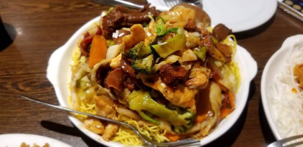 Lucky Lins Restaurant - West Indian (Guyanese) & Chinese Food | restaurant | 5633 Finch Ave E, Scarborough, ON M1B 5K9, Canada | 4162981388 OR +1 416-298-1388