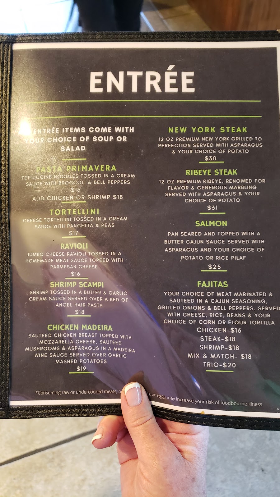 The Sand Trap Bar & Grill | restaurant | 19 Clubhouse Dr, Chowchilla, CA 93610, USA | 5592019440 OR +1 559-201-9440