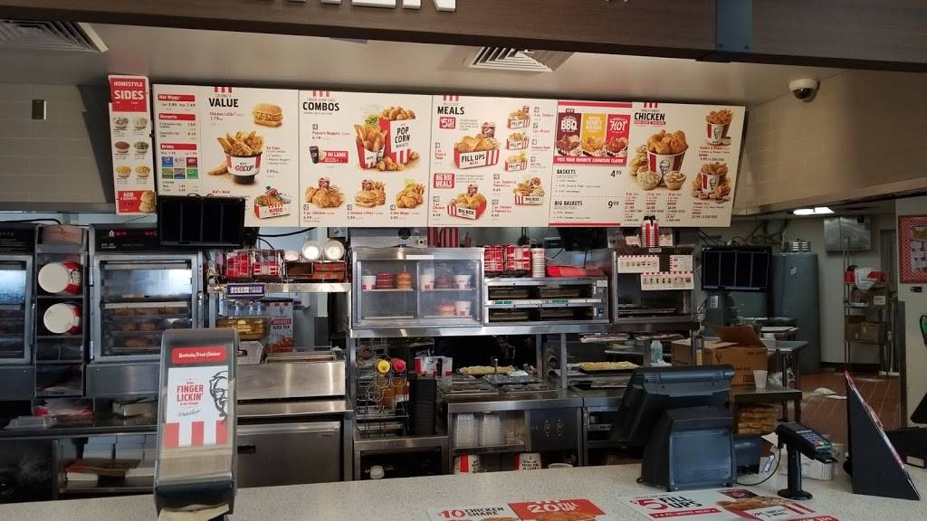 KFC | restaurant | 2450 N Hwy 67, Florissant, MO 63033, USA | 3148379935 OR +1 314-837-9935