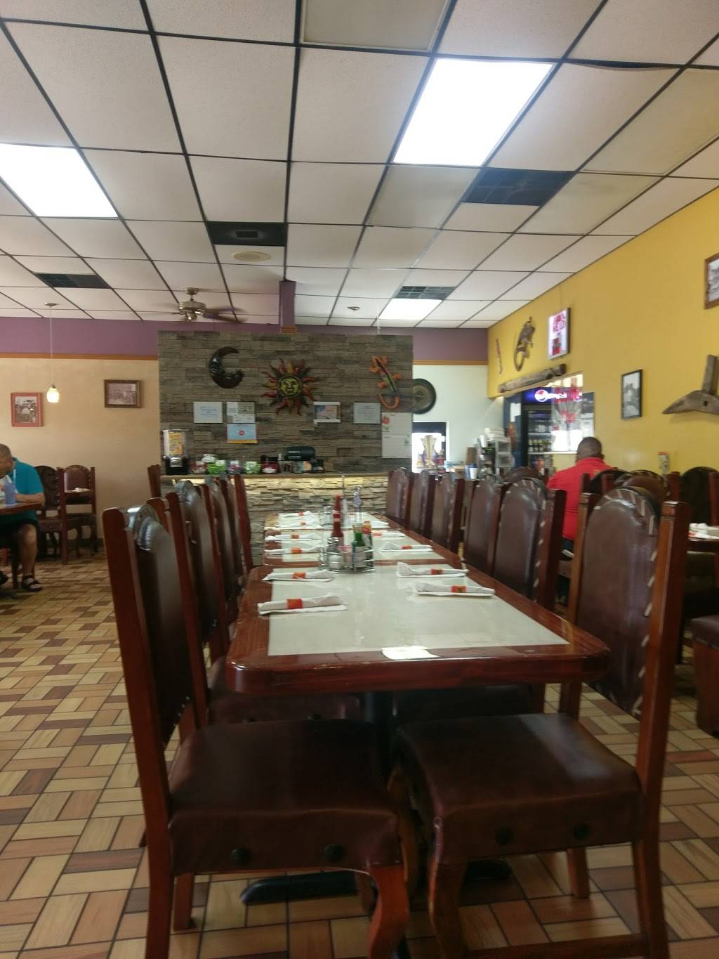 Agaves Mexican Grill | restaurant | 1935 Main St, Ferdinand, IN 47532, USA | 8129982033 OR +1 812-998-2033