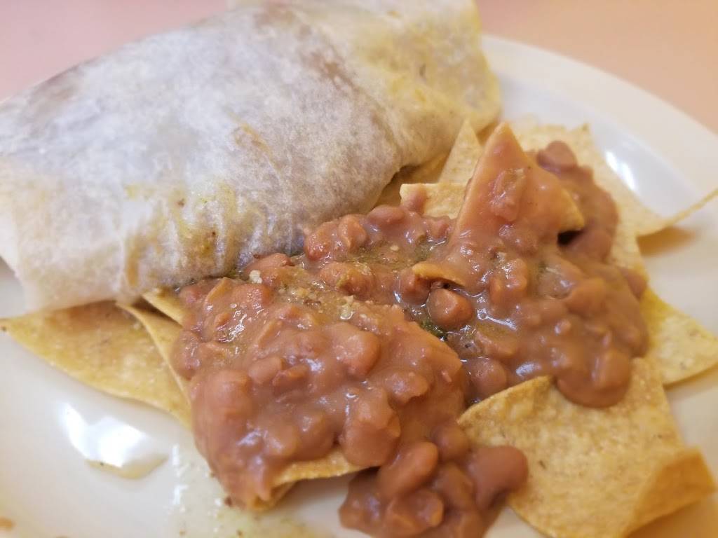 Lilys Tacos | restaurant | 3514, 715 N Main St, Santa Ana, CA 92701, USA | 7146163223 OR +1 714-616-3223