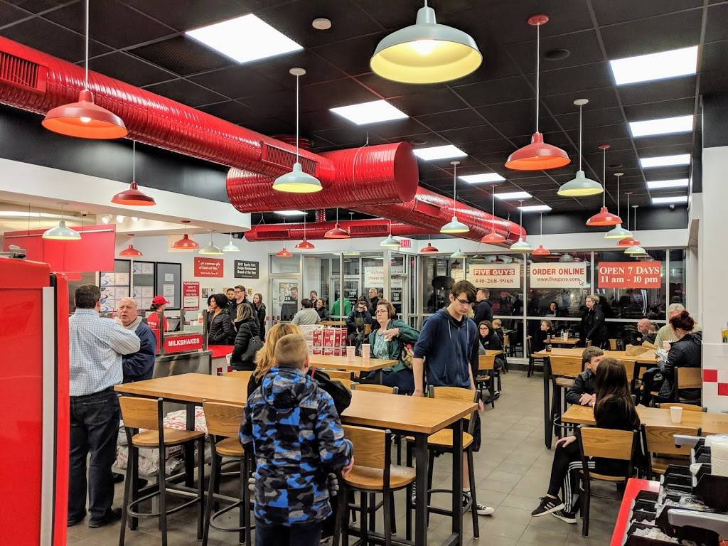 Five Guys | meal takeaway | 15171 Pearl Rd, Strongsville, OH 44136, USA | 4402689968 OR +1 440-268-9968