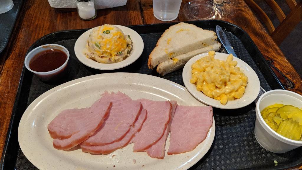 Big Horn BBQ | restaurant | 2300 Smith Ranch Rd, Pearland, TX 77584, USA | 2817413289 OR +1 281-741-3289