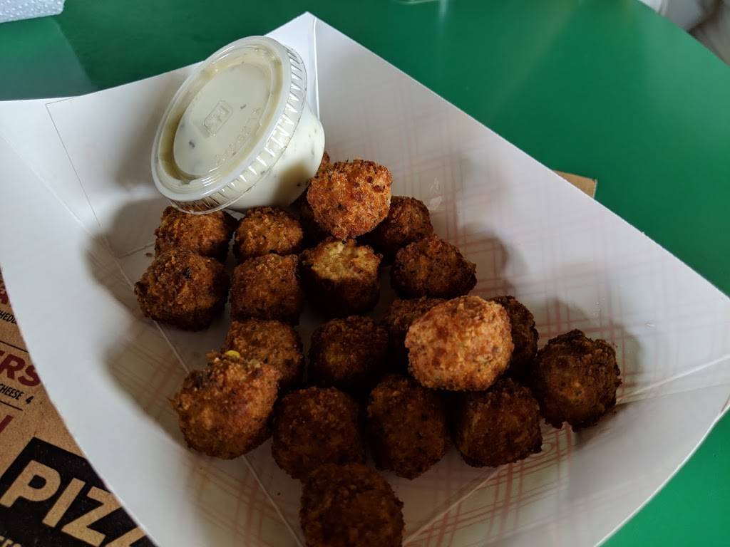 Spankys Bar & Grill | restaurant | 2325 52nd St, Kenosha, WI 53140, USA | 2626577883 OR +1 262-657-7883