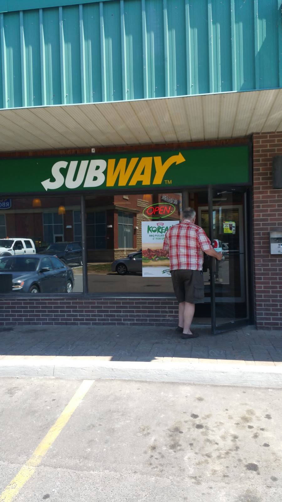 Subway | meal takeaway | 5511 Manotick Main St, Manotick, ON K4M 1A3, Canada | 6136920112 OR +1 613-692-0112