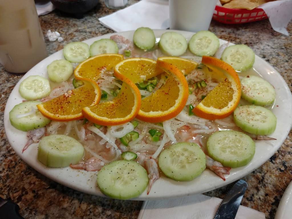 Super Antojitos Express | restaurant | 1702 N Bristol St, Santa Ana, CA 92706, USA | 7148353619 OR +1 714-835-3619