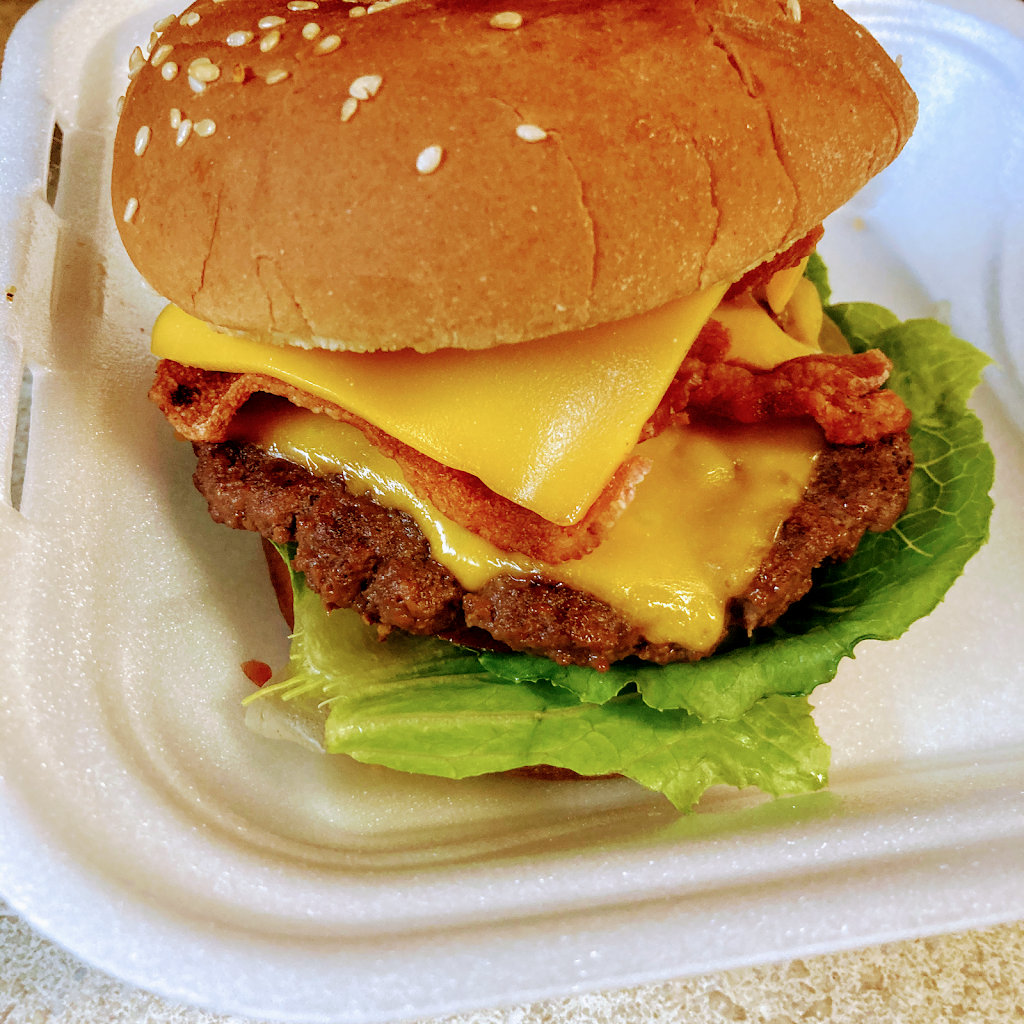 Jack and Jackies Wingz Thingz & BBQ, Inc | restaurant | 692 W Robinson St, Orlando, FL 32801, USA | 4072865374 OR +1 407-286-5374