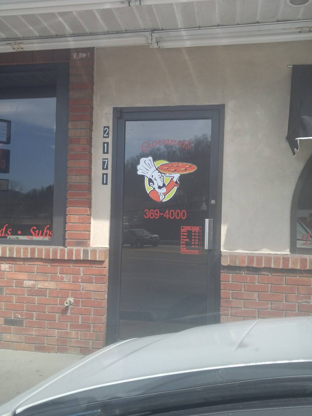 Giovannis Pizza | restaurant | 2171 Smoot Ave, Danville, WV 25053, USA | 3043694000 OR +1 304-369-4000