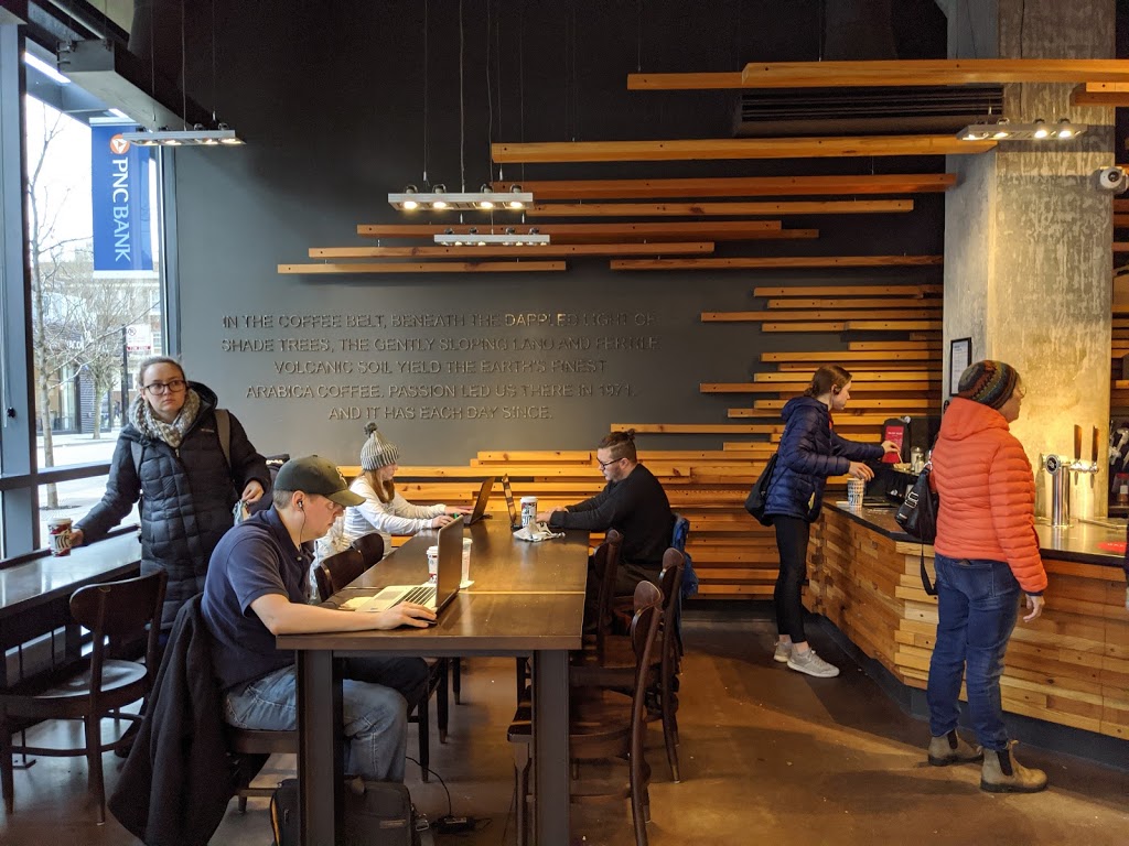 Starbucks | cafe | 3030 N Broadway, Chicago, IL 60657, USA | 3124978630 OR +1 312-497-8630