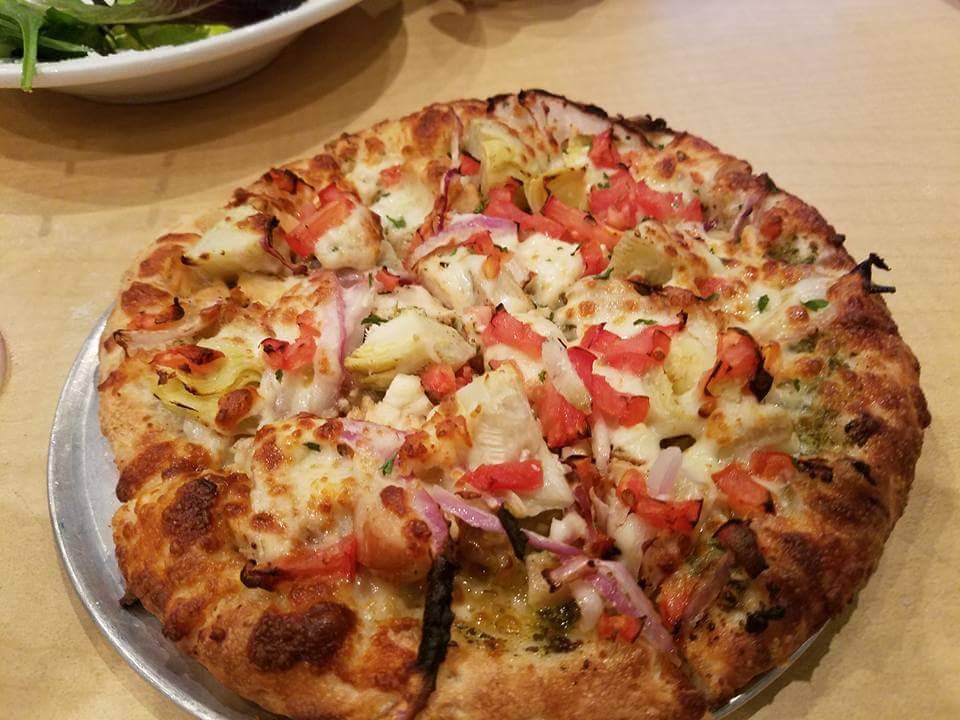 Boombozz Pizza & Taphouse - Jeffersonville | meal takeaway | 1450 Veterans Pkwy, Jeffersonville, IN 47130, USA | 8129134171 OR +1 812-913-4171